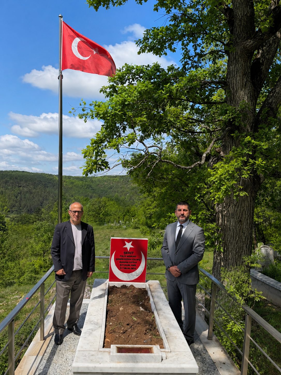 Şehit Şerife Özden Kalmış'ın ailesine ziyaret